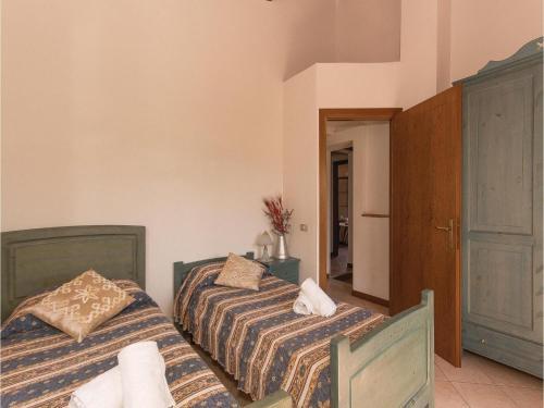 Holiday Apartment Via Delle Colline B
