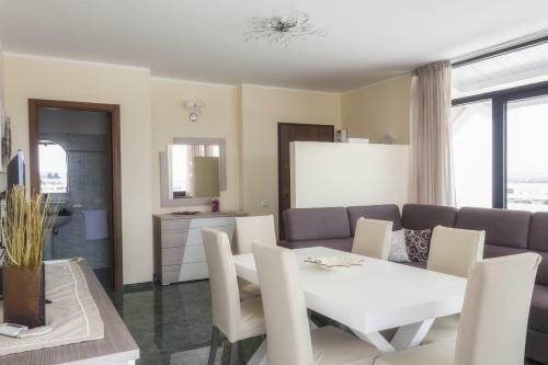 Apartamento Attico Saker