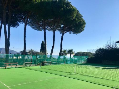 Apartamento Residence "delfino" Con Piscina E Campo Da Tennis