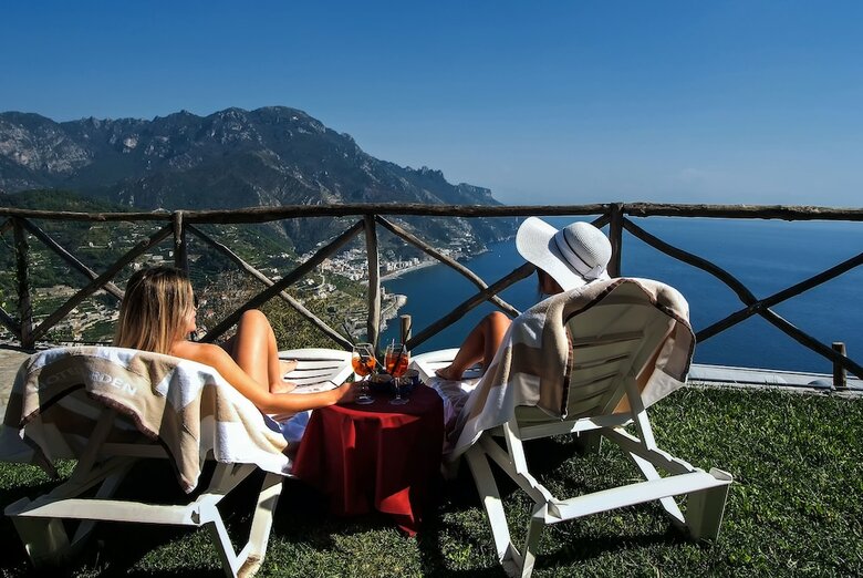 Garden Hotel