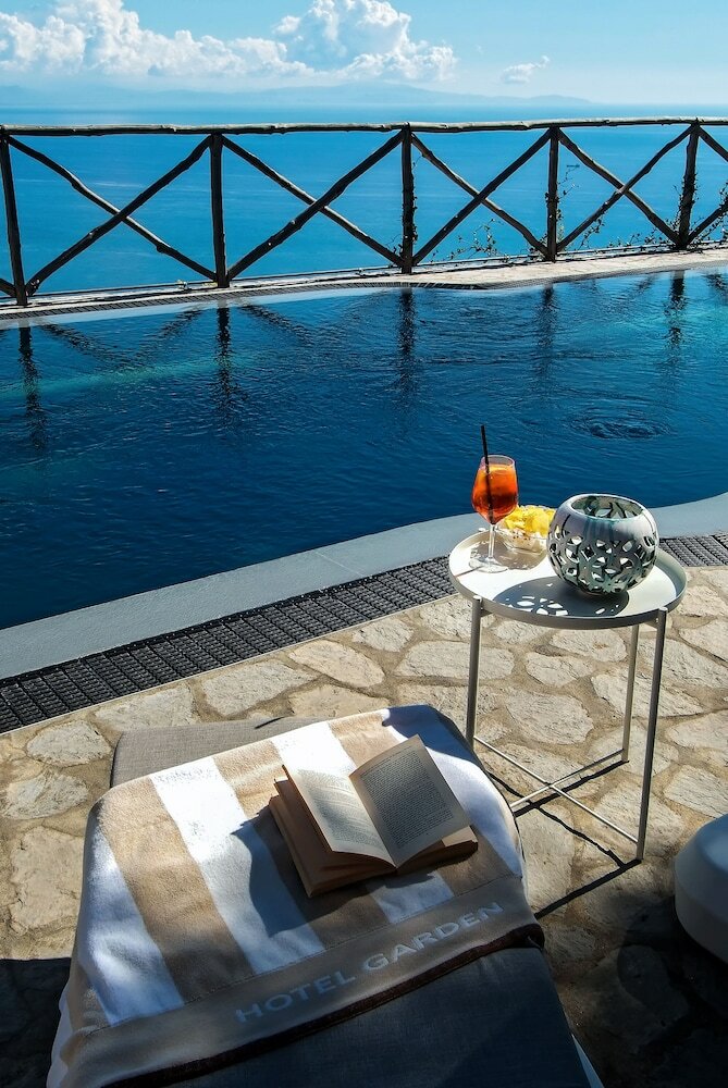Garden Hotel
