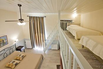 Hotel Omorfi Poli