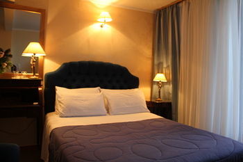 Albergue Four Seasons Pension Guest House