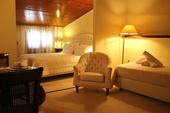 Albergue Four Seasons Pension Guest House