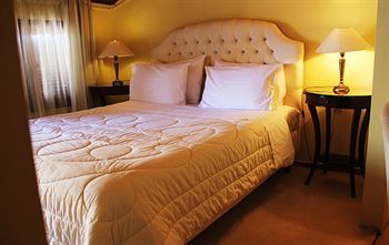 Albergue Four Seasons Pension Guest House