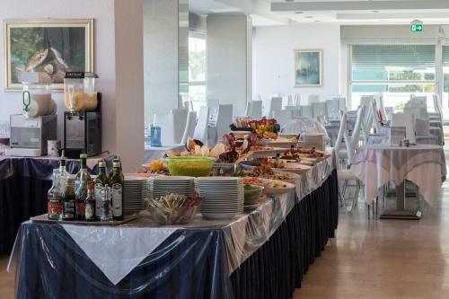 Club Hotel