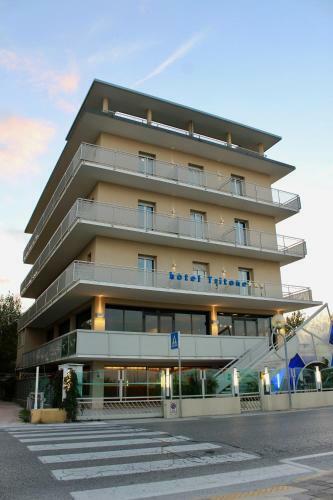 Hotel Tritone
