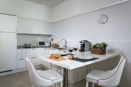 Embassy Aparthotel