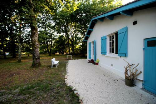 Maison 2 Chambres Avec Grand Jardin Arbor�