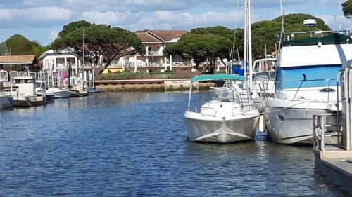 Bed & Breakfast C�t� Pin�de