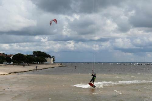 Maison 2 Chambres � Deux Pas De La Plage Du Betey