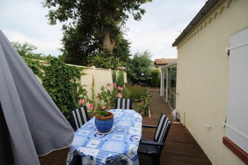 Maison 2 Chambres � Deux Pas De La Plage Du Betey