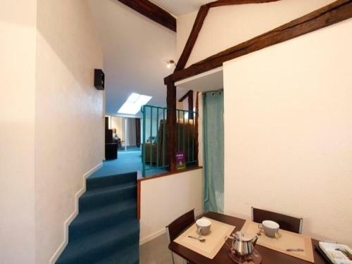 House La Tr�baille