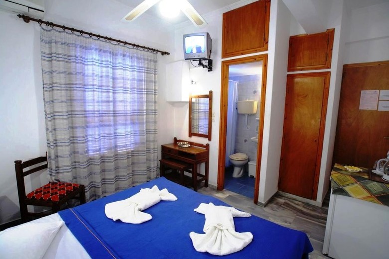 Hotel Marisa Rooms