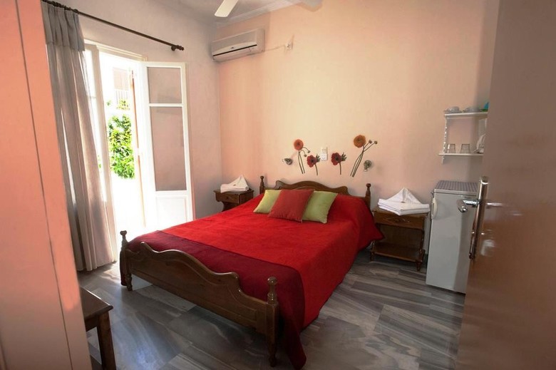 Hotel Marisa Rooms