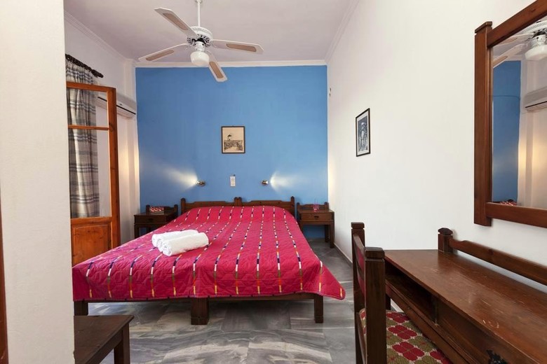 Hotel Marisa Rooms