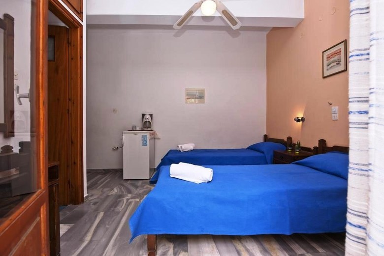 Hotel Marisa Rooms