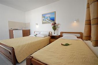 Hotel Al Mare Studios & Rooms