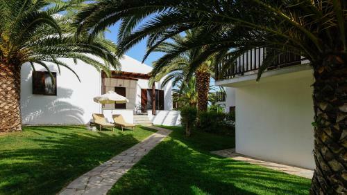 Hotel Trikorfo Beach