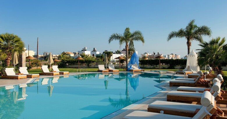 Socrates Hotel Apts