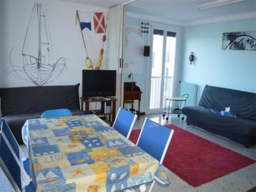 Apartment Roches Blanches 3