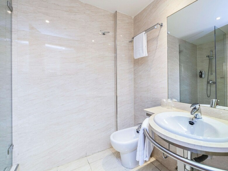 Hotel Alcal� De Henares