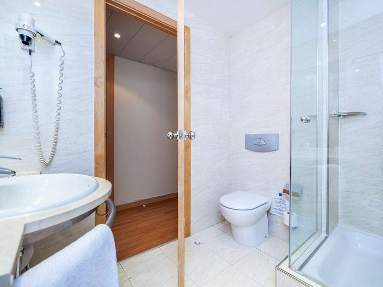 Hotel Alcal� De Henares