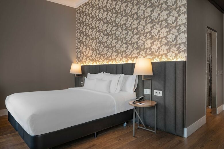 AC Palacio Del Retiro Hotel