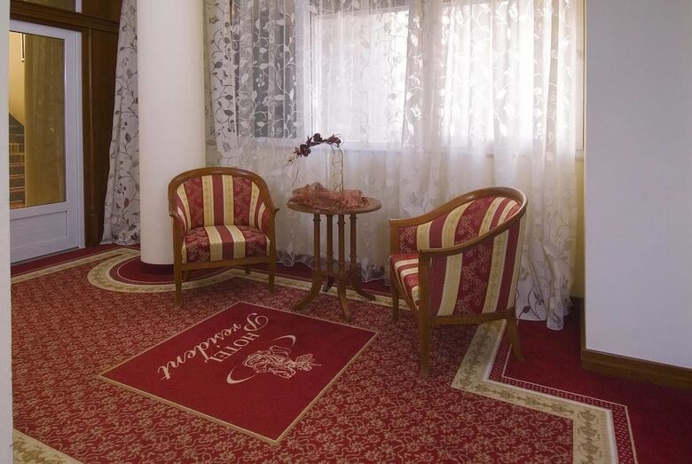 Hotel President