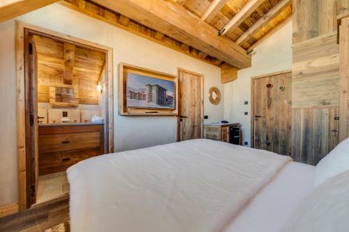 Luxury 8 Bedroom Apartment 380m2 - 2 551m Altitude