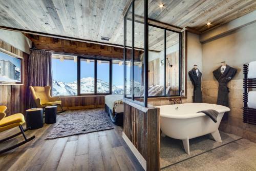 Luxury 8 Bedroom Apartment 380m2 - 2 551m Altitude