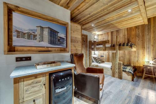 Luxury 8 Bedroom Apartment 380m2 - 2 551m Altitude