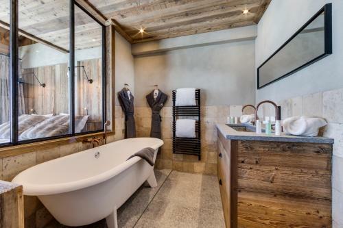 Luxury 8 Bedroom Apartment 380m2 - 2 551m Altitude