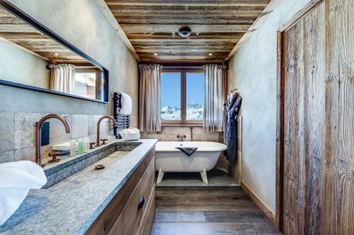 Luxury 8 Bedroom Apartment 380m2 - 2 551m Altitude
