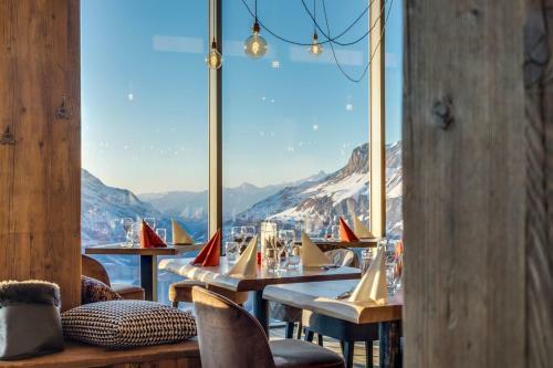 Luxury 8 Bedroom Apartment 380m2 - 2 551m Altitude