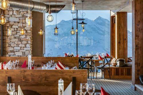 Luxury 8 Bedroom Apartment 380m2 - 2 551m Altitude