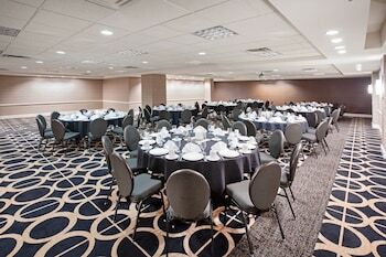 Crowne Plaza Hotel Kansas City Downtown