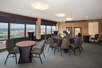 Crowne Plaza Hotel Kansas City Downtown