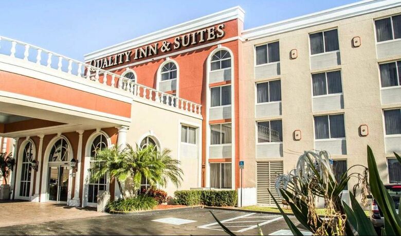 Hotel Ramada Heritage Park