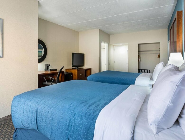 Hotel Ramada Heritage Park