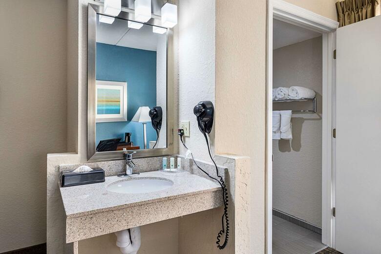 Hotel Ramada Heritage Park