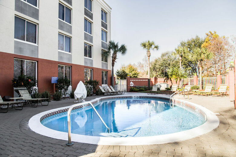 Hotel Ramada Heritage Park