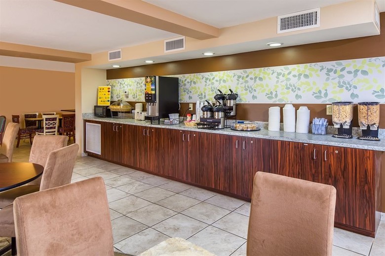 Magnuson Hotel