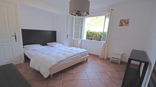 Restanques - Beauch�ne
