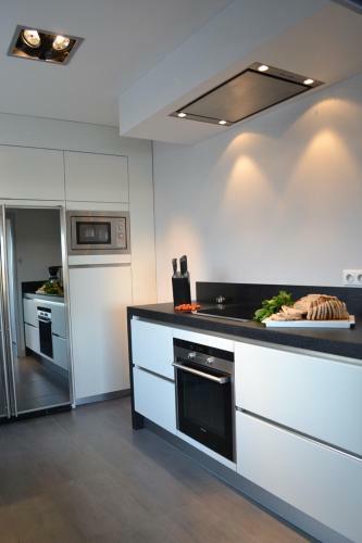 Saint-jean-de-luz Villa Sleeps 8 Pool Wifi