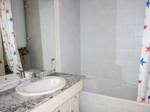 Apartment La Marina