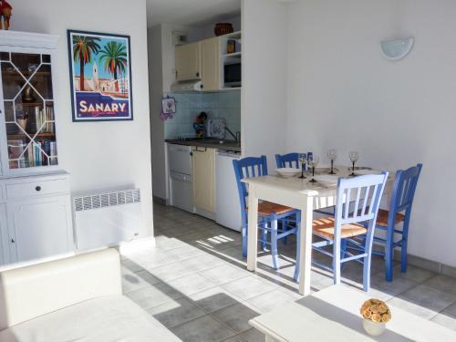 Apartment La Marina
