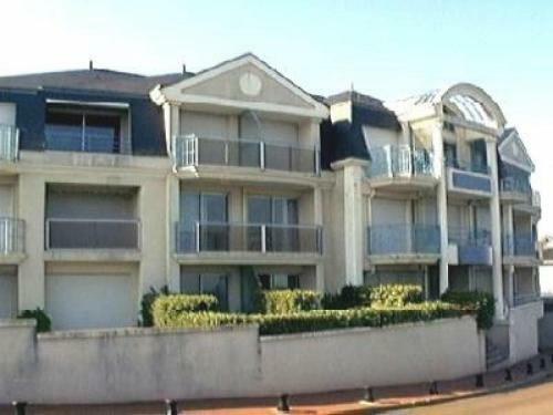 Apartment Semaphore