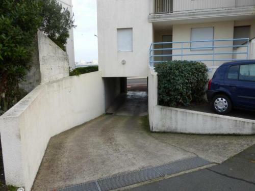 Apartment Semaphore