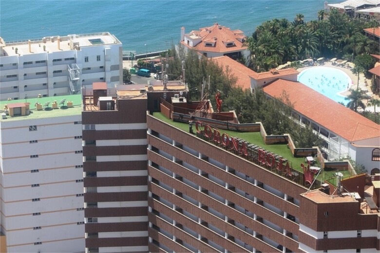 Aparthotel Corona Roja